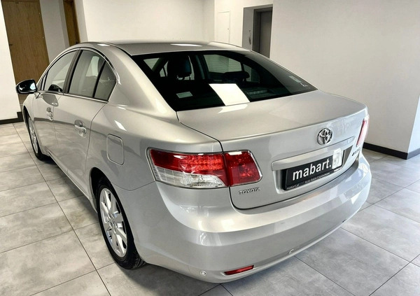 Toyota Avensis cena 22000 przebieg: 250000, rok produkcji 2010 z Kalisz małe 466